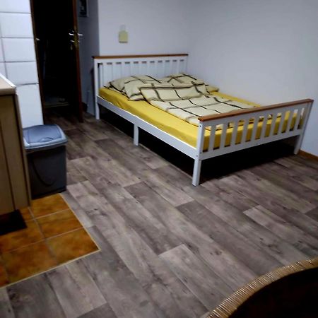 Ferien- Oder Monteurwohnung Stadtnah! Бад-Эйнхаузен Экстерьер фото