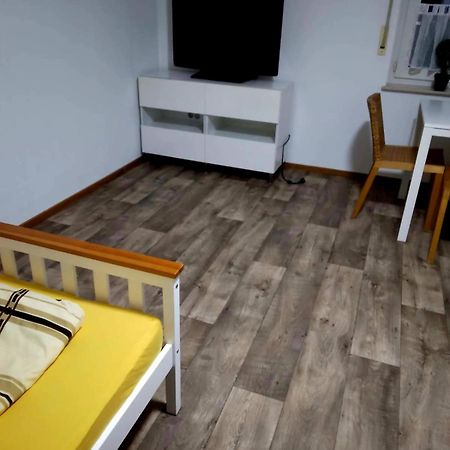 Ferien- Oder Monteurwohnung Stadtnah! Бад-Эйнхаузен Экстерьер фото